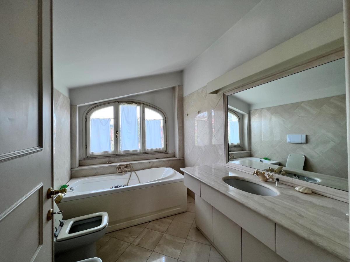 Villa Luxury Roma Marco Simone Exterior photo