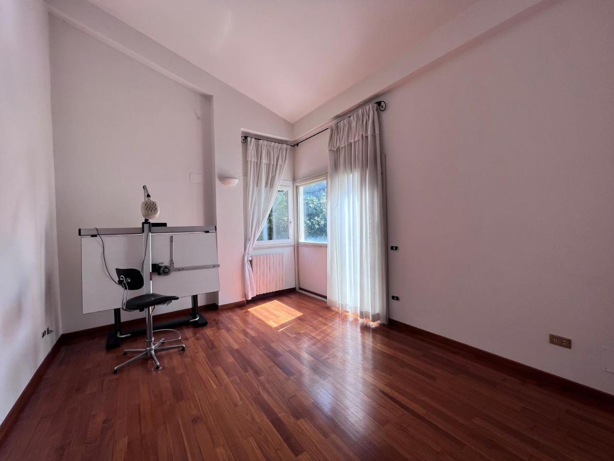 Villa Luxury Roma Marco Simone Exterior photo