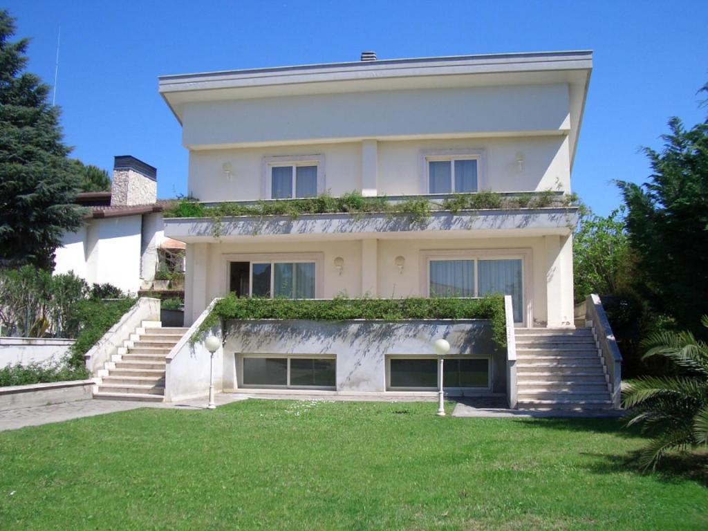 Villa Luxury Roma Marco Simone Exterior photo